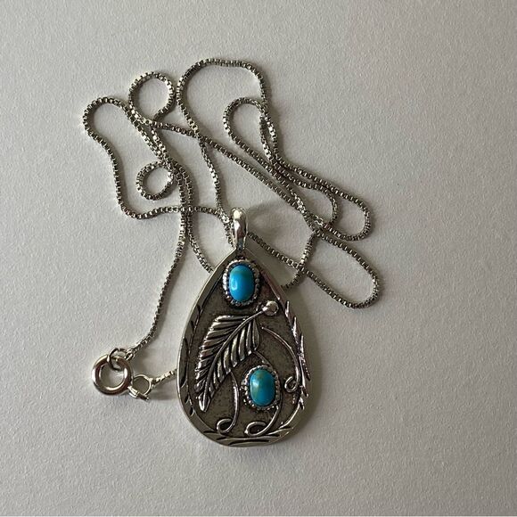 NWT Turquoise retro vintage style unisex necklace (pendant with S Plated chain - Picture 4 of 9